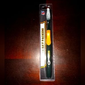 GREEN BAY PACKERS TOOTH BRUSH NWT